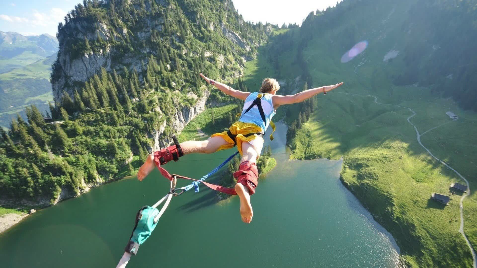 战术奏效!皇马双翼齐飞,国安整场无力还手—一场欧冠级别的降维打击,战术奏效!皇马双翼齐飞,国安整场无力还手—一场欧冠级别的降维打击